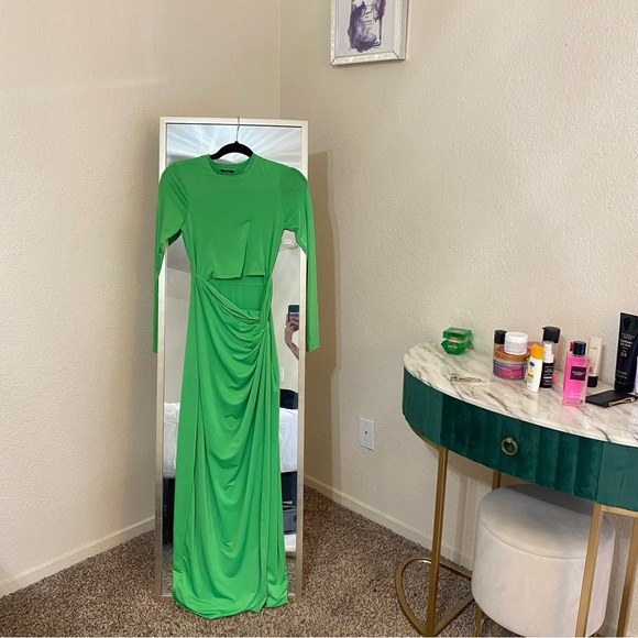 AFRM green gown - Picture 12 of 12